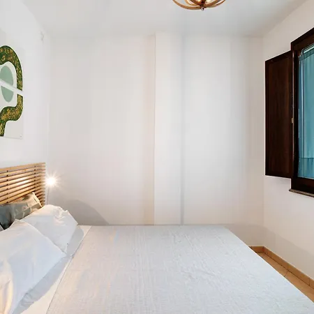 La Renee Apartment *