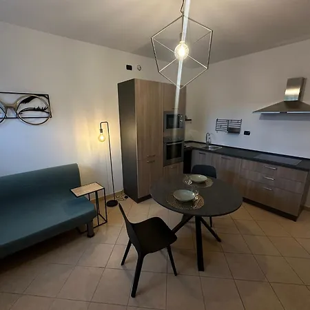 La Renee Apartment